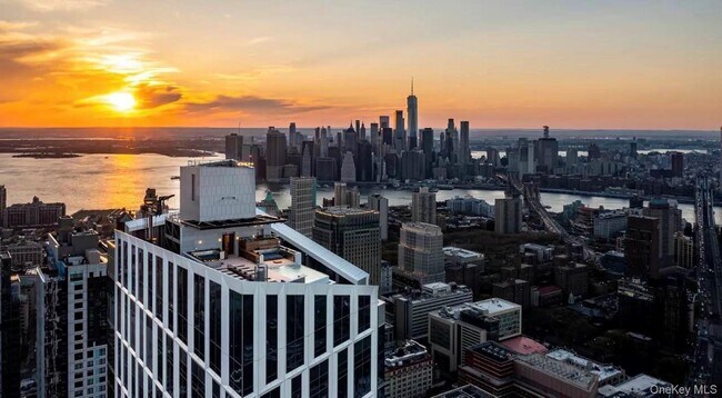 Building Photo - 138 Willoughby St