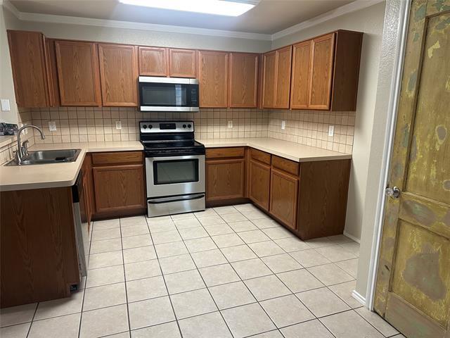 Building Photo - 114 Angelina Dr