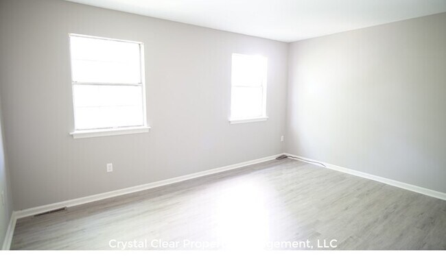 Building Photo - Large 2 bed 1.5 bath in Christiana School ...