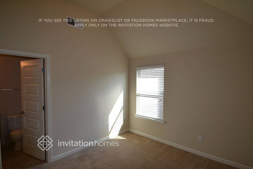 Building Photo - 4324 Grove Lake St SW