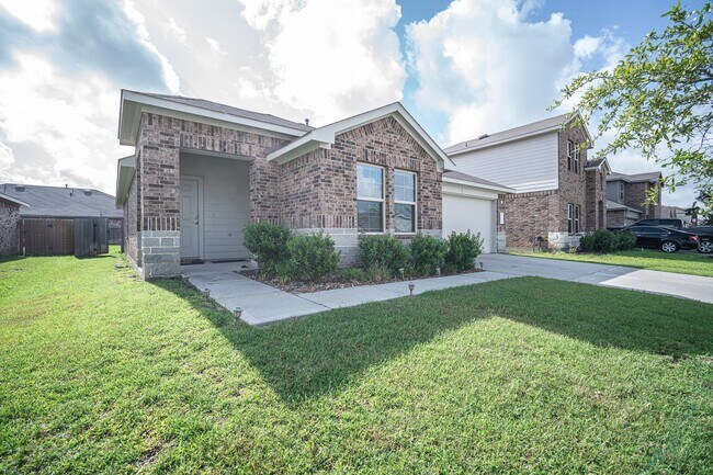Building Photo - 5234 Greenwood Smt Trl