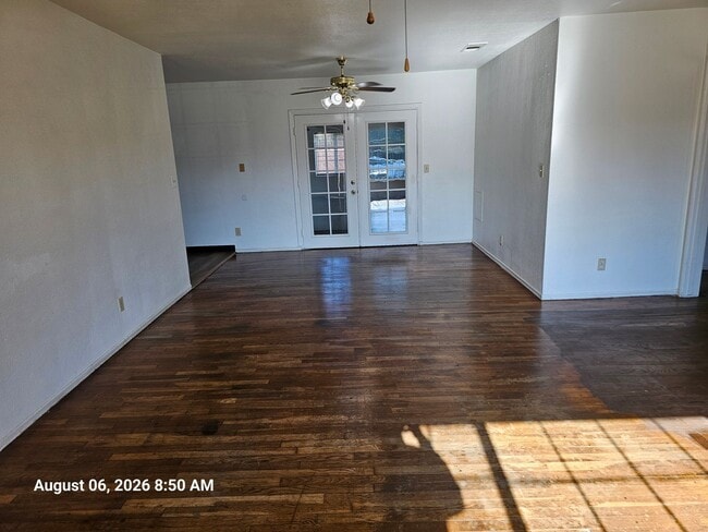 Building Photo - 407 S Santa Clara St