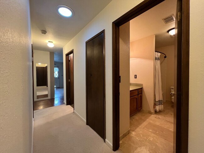 Building Photo - 4303 Horseman Ln