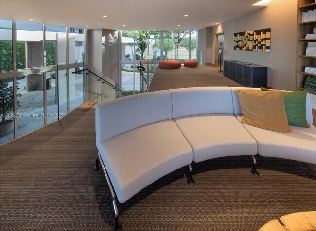Building Photo - 16385 Biscayne Blvd