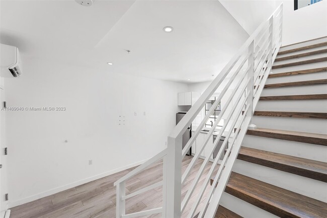 Building Photo - 1610 Euclid Ave
