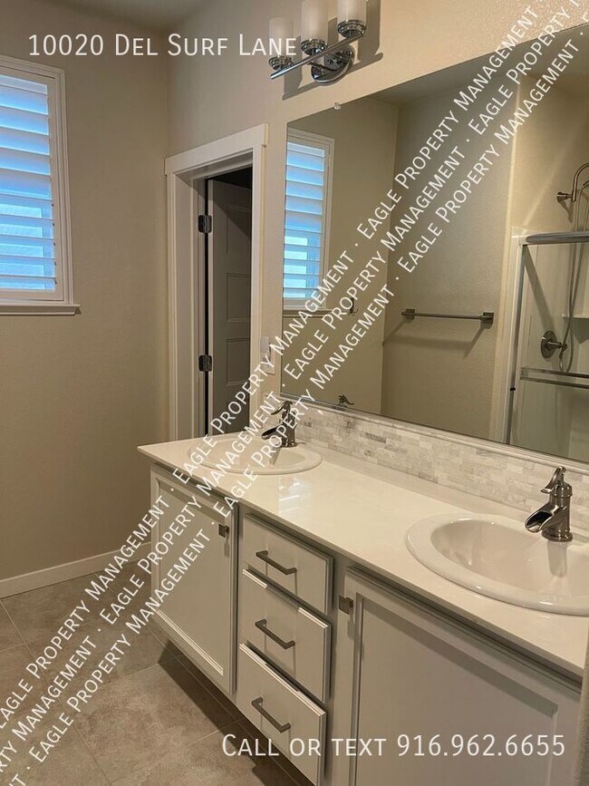 Building Photo - 2/2 Condo close to new casino  in Elk Grove