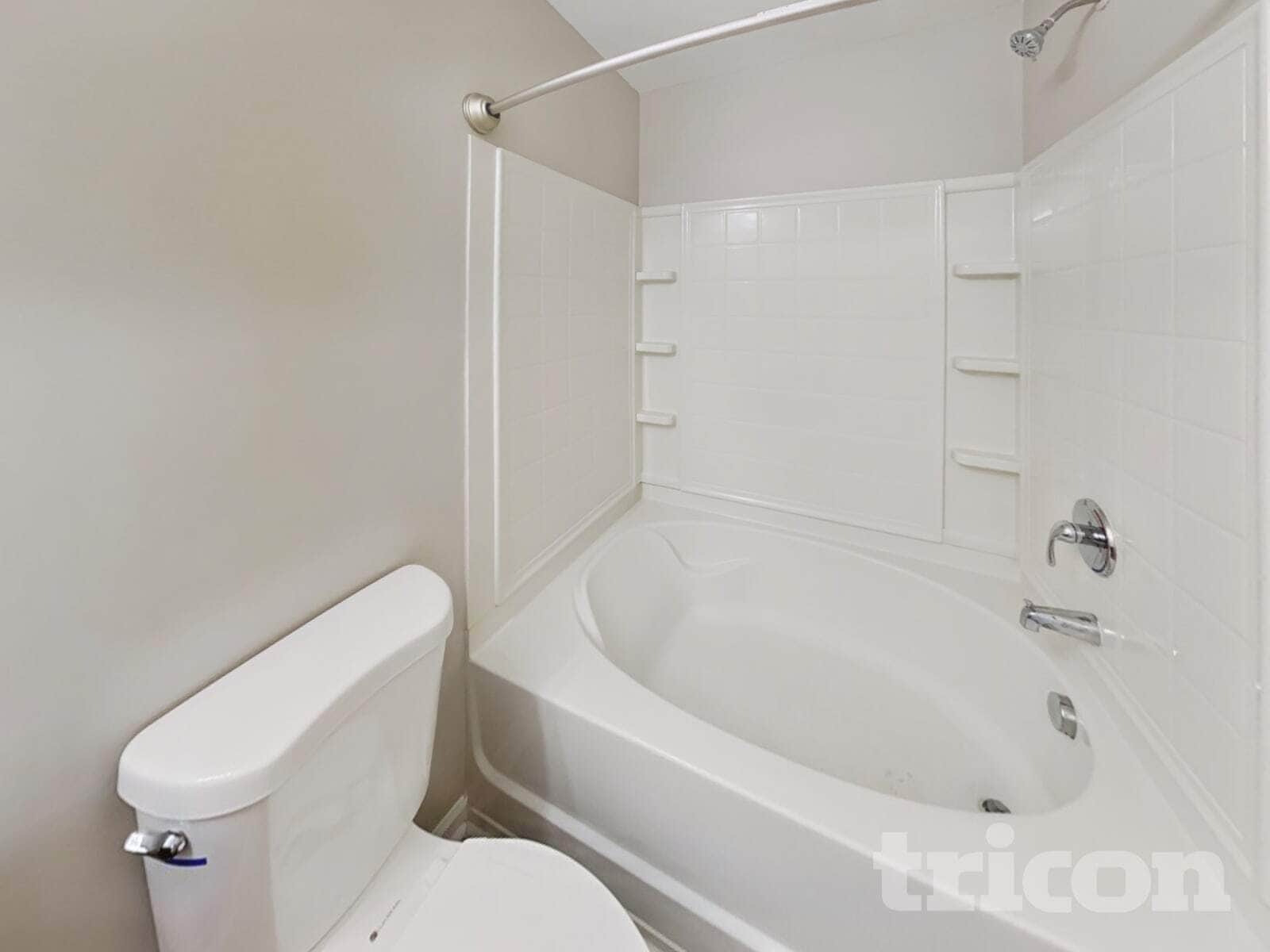 Building Photo - 6800 Lakinsville Ln