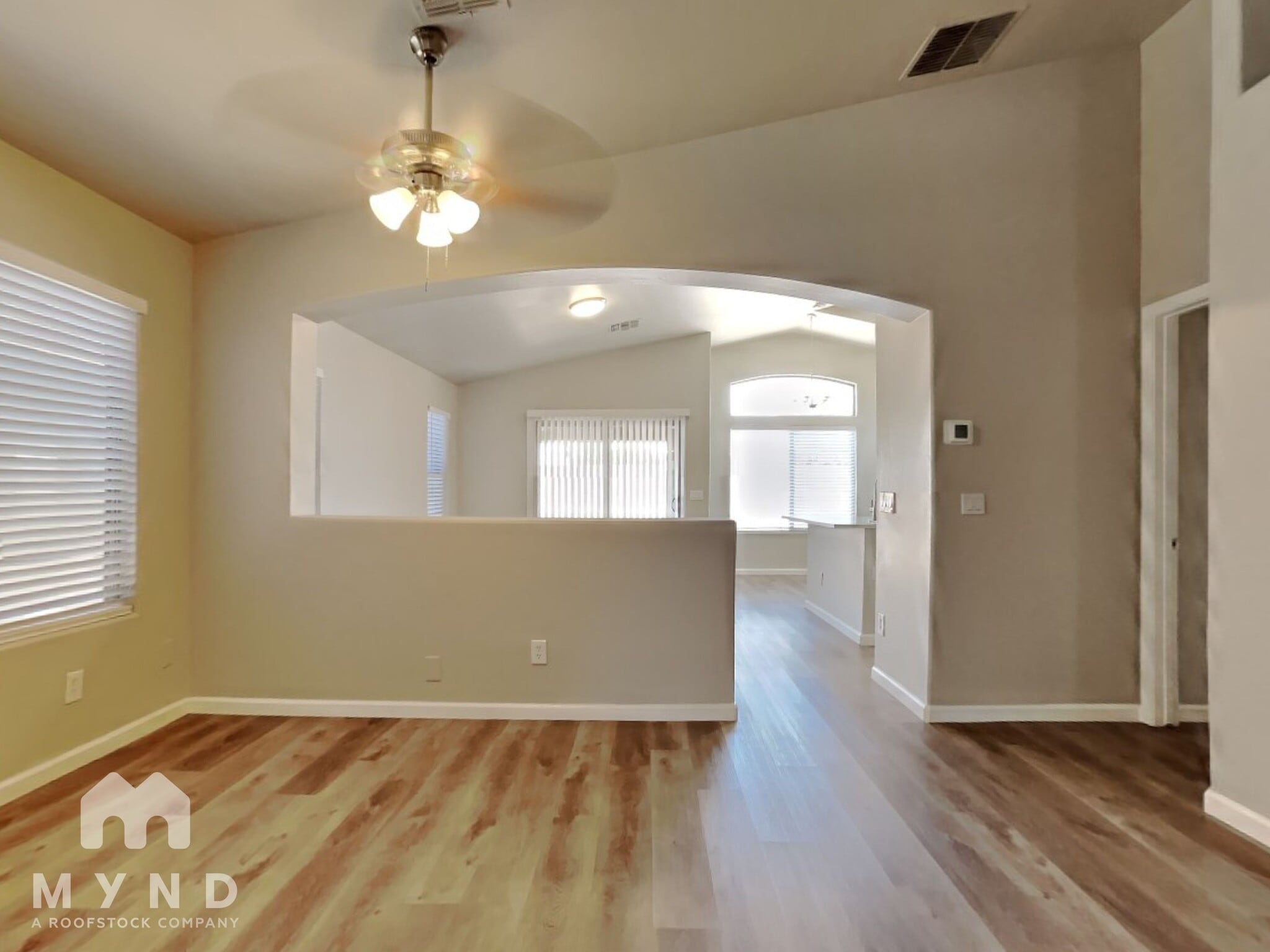 Building Photo - 25846 W Kendall St