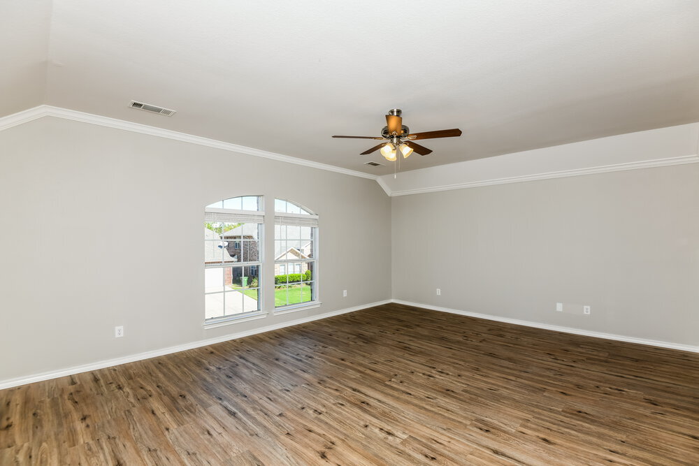 Building Photo - 6910 Shore Breeze Ct