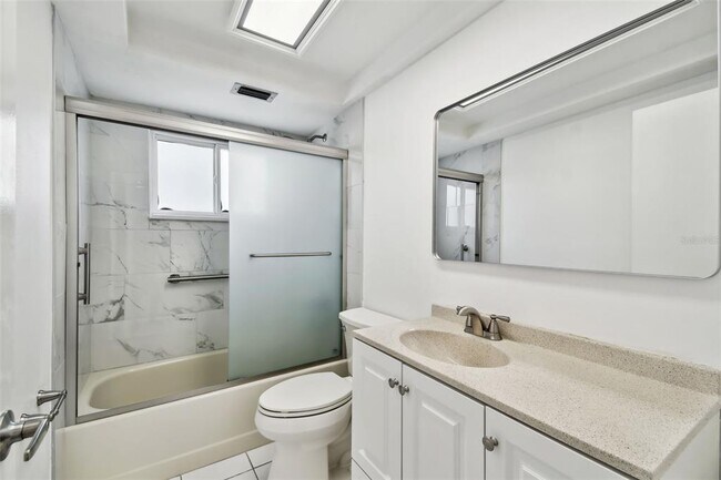 Building Photo - 3248 Rock Valley Dr