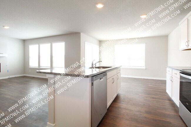 Building Photo - 3009 NW 29th St