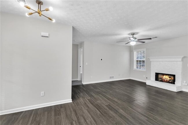 Building Photo - 1900 Tribble Ridge Dr