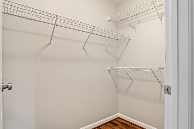 Building Photo - 9060 Gracious End Ct