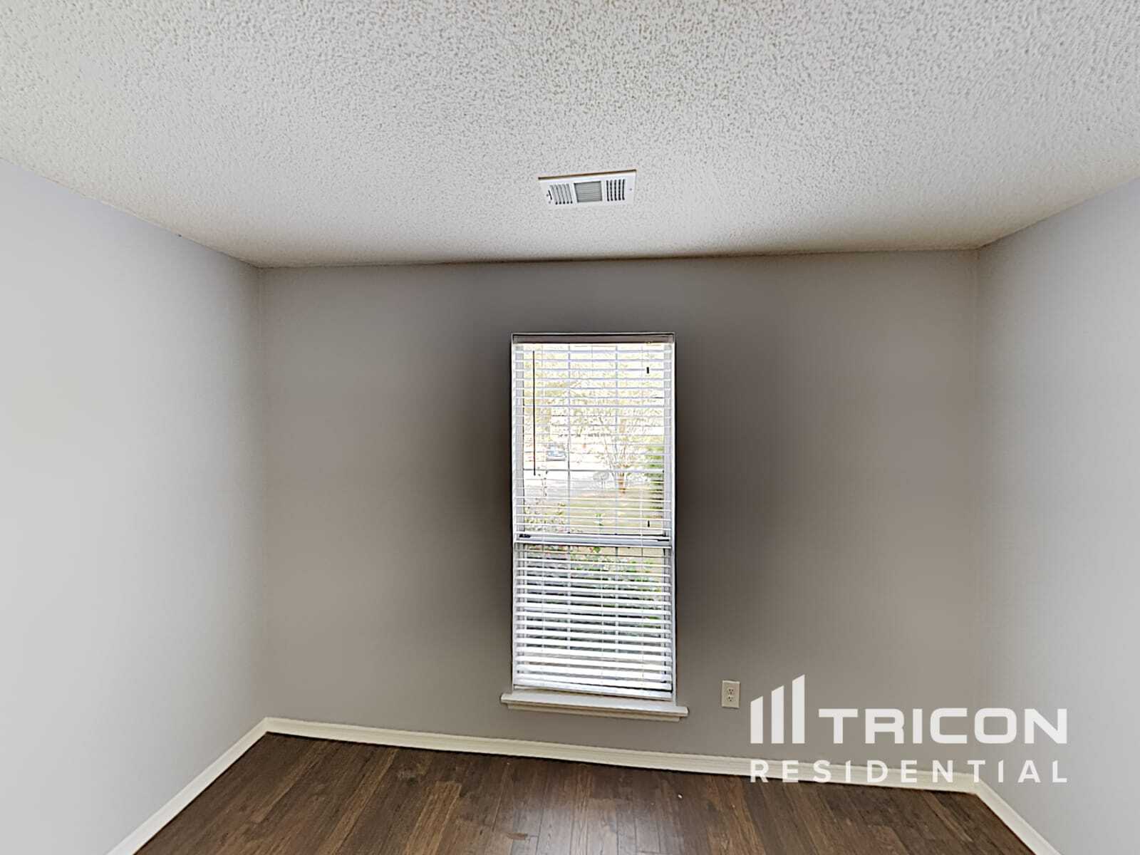 Building Photo - 4010 Sharon Woods Dr