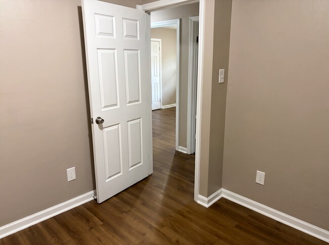 Building Photo - 3 Bedroom Home in Memphis  | Just renovated | $1,520/Month | Housing Vouchers Accepted
