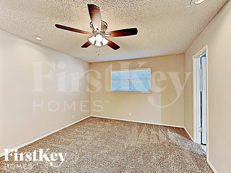 Building Photo - 2709 Trinity Valley Ct