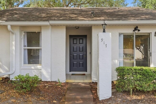 Building Photo - 917 Pebble Creek Cir