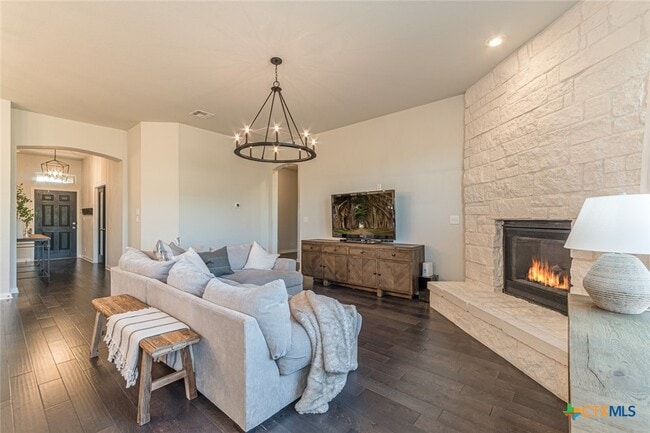 Building Photo - 2745 Ridge Forest Dr