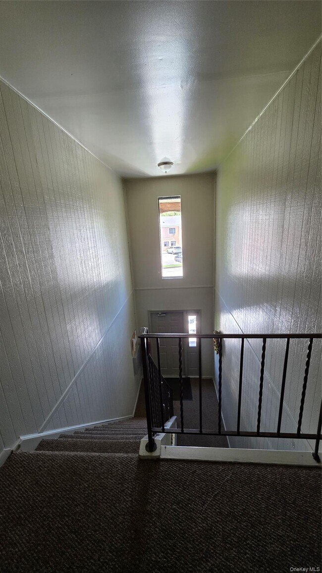 Building Photo - 47 Scarborough Ln