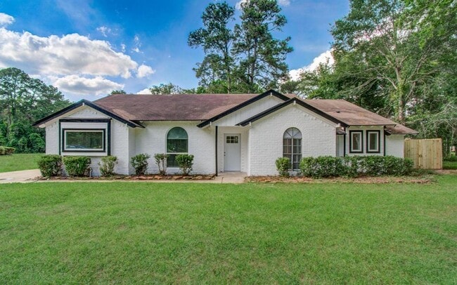 Primary Photo - 494 Brandon Rd