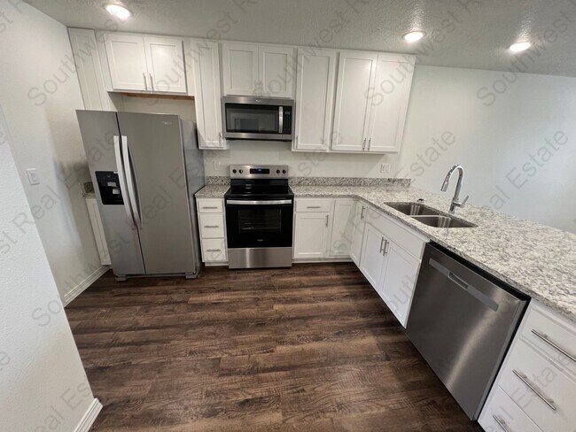 Building Photo - 2129 Bobwhite Ct
