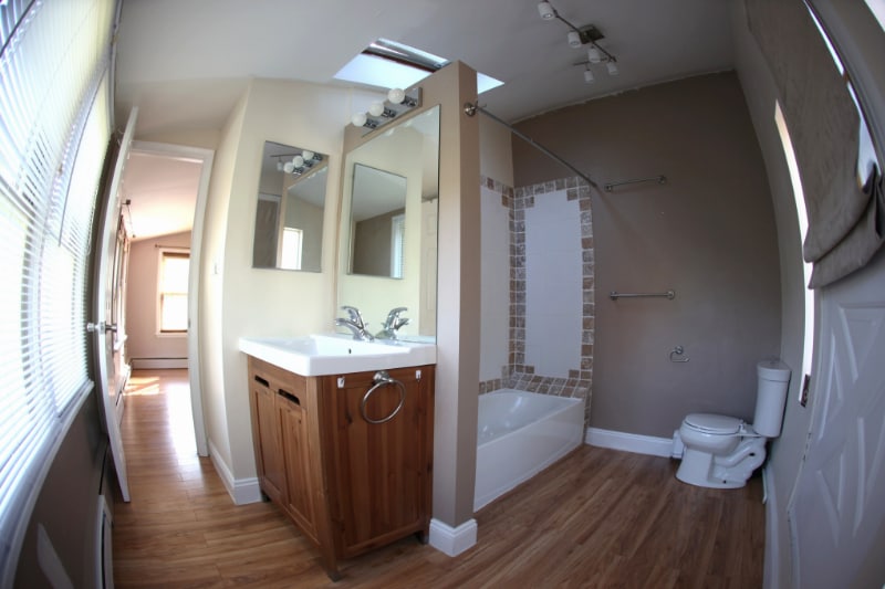 Building Photo - 1081 Creek Rd