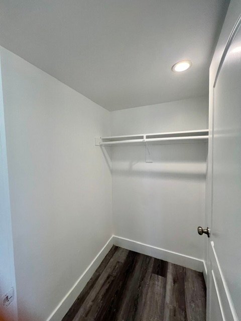 Building Photo - 789 E 41st Pl