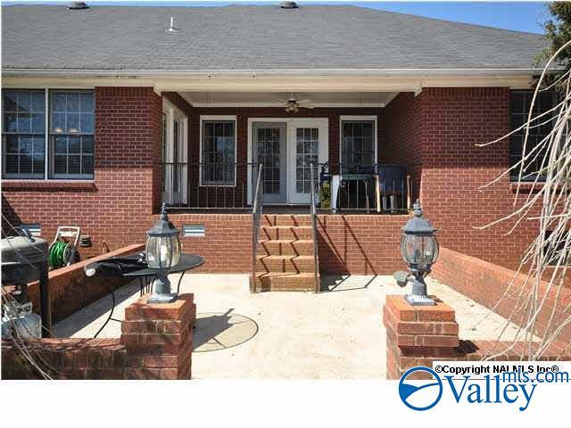 Building Photo - 205 Darsey Ct