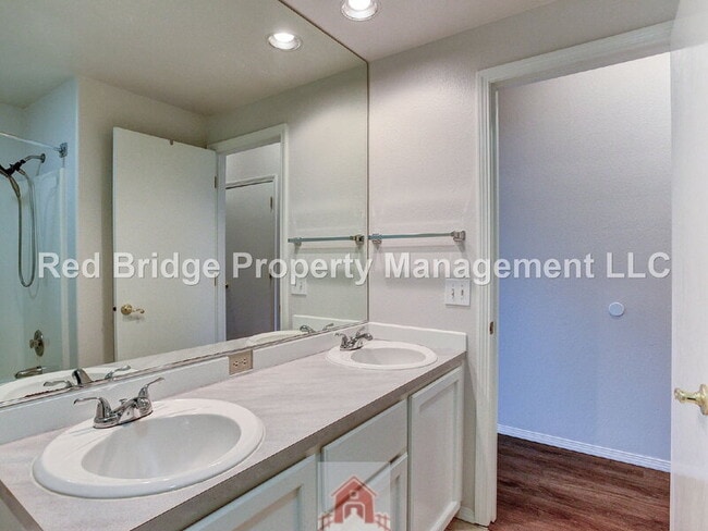 Building Photo - 2356 SW 214th Pl