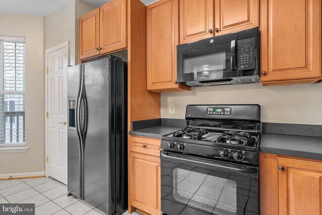 Building Photo - 1024 Leeward Way