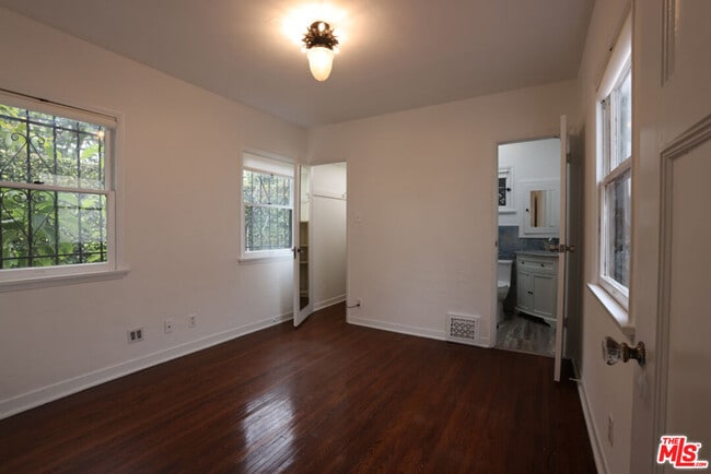Building Photo - 755 N Crescent Heights Blvd