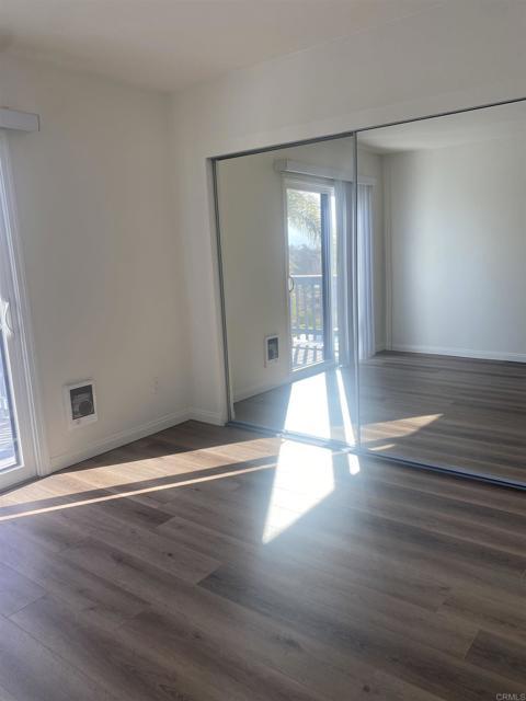 Building Photo - 721 S Cedros Ave