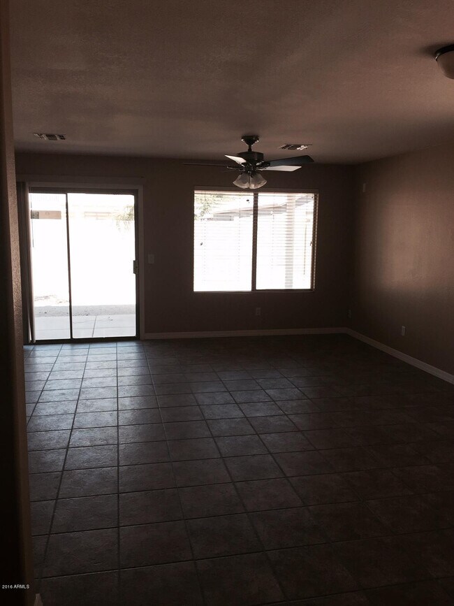 Building Photo - 16210 N 162nd Dr