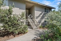 Building Photo - Beautiful and remodeled 1-Bedroom Apartment In Spokane Valley