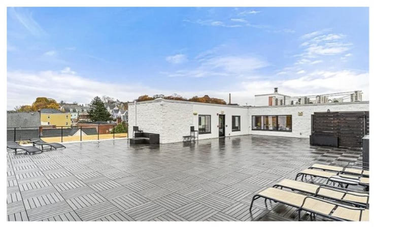 Building Photo - 932 Broadway