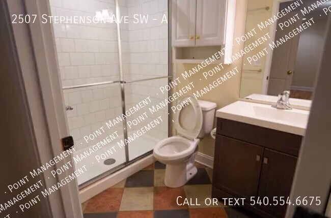 Building Photo - 2507 Stephenson Ave SW