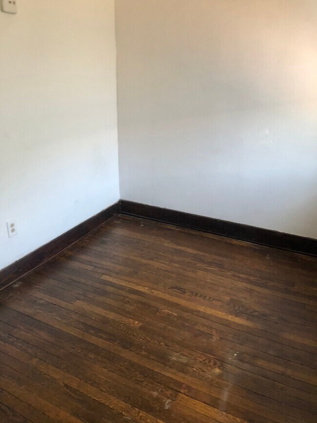 Bedroom 2 - 505 S Graham St