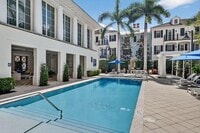 Building Photo - 121 Lily Ln