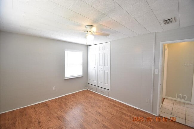 Building Photo - 872 51st Ave N
