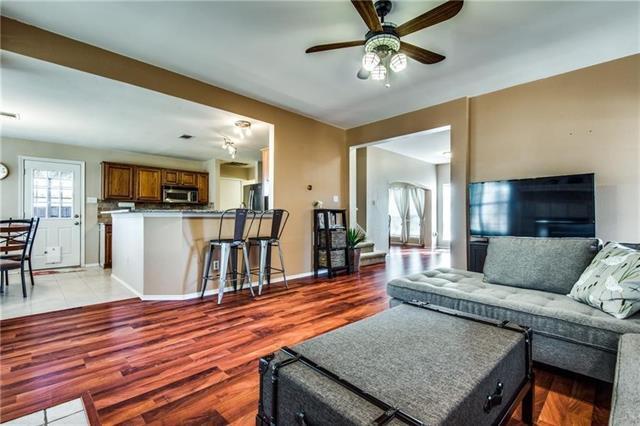 Building Photo - 604 Aspen Way