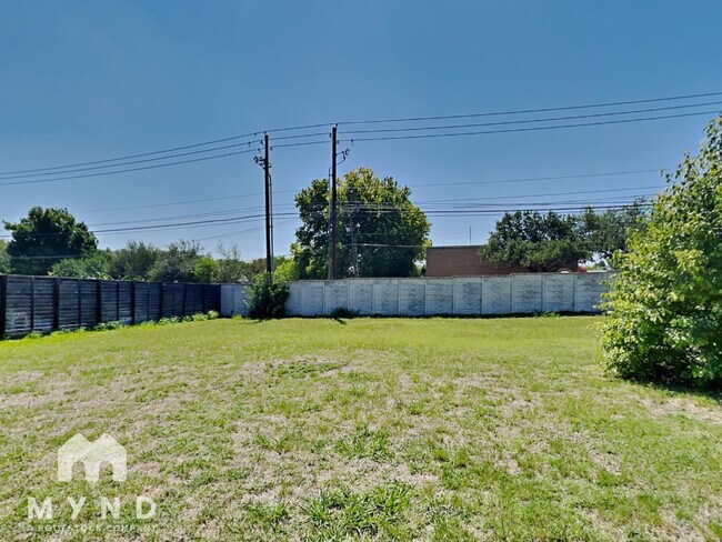 Building Photo - 2800 Single Trace Ct