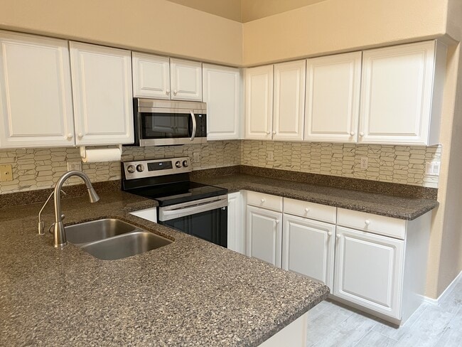 Building Photo - 24031 N 73rd Pl