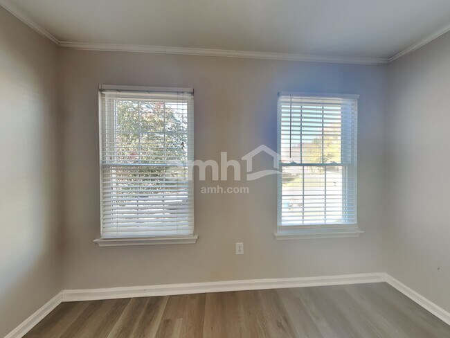 Building Photo - 3 Wingcup Way