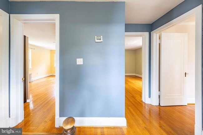 Building Photo - 2804 McKinley St NW