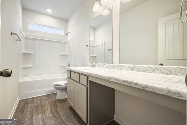 Building Photo - 529 Summerfield Ln NW