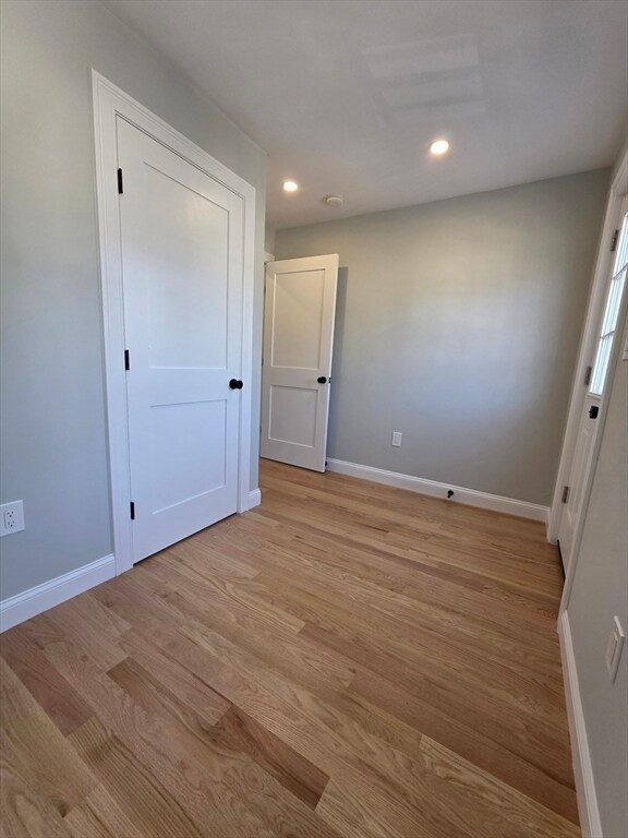 Building Photo - 40 Lorna Rd