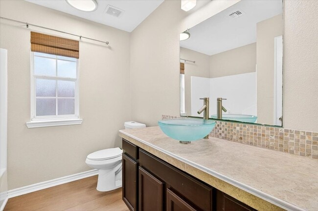 Building Photo - 3726 Sunnyville Dr