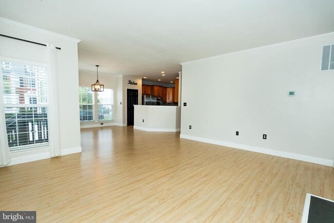 Building Photo - 249 Lord Fairfax St