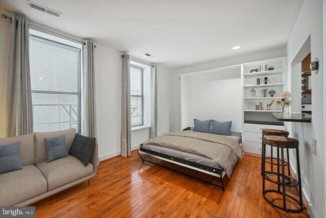 Building Photo - 2305 18th St NW