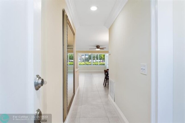 Building Photo - 2561 S Ocean Blvd